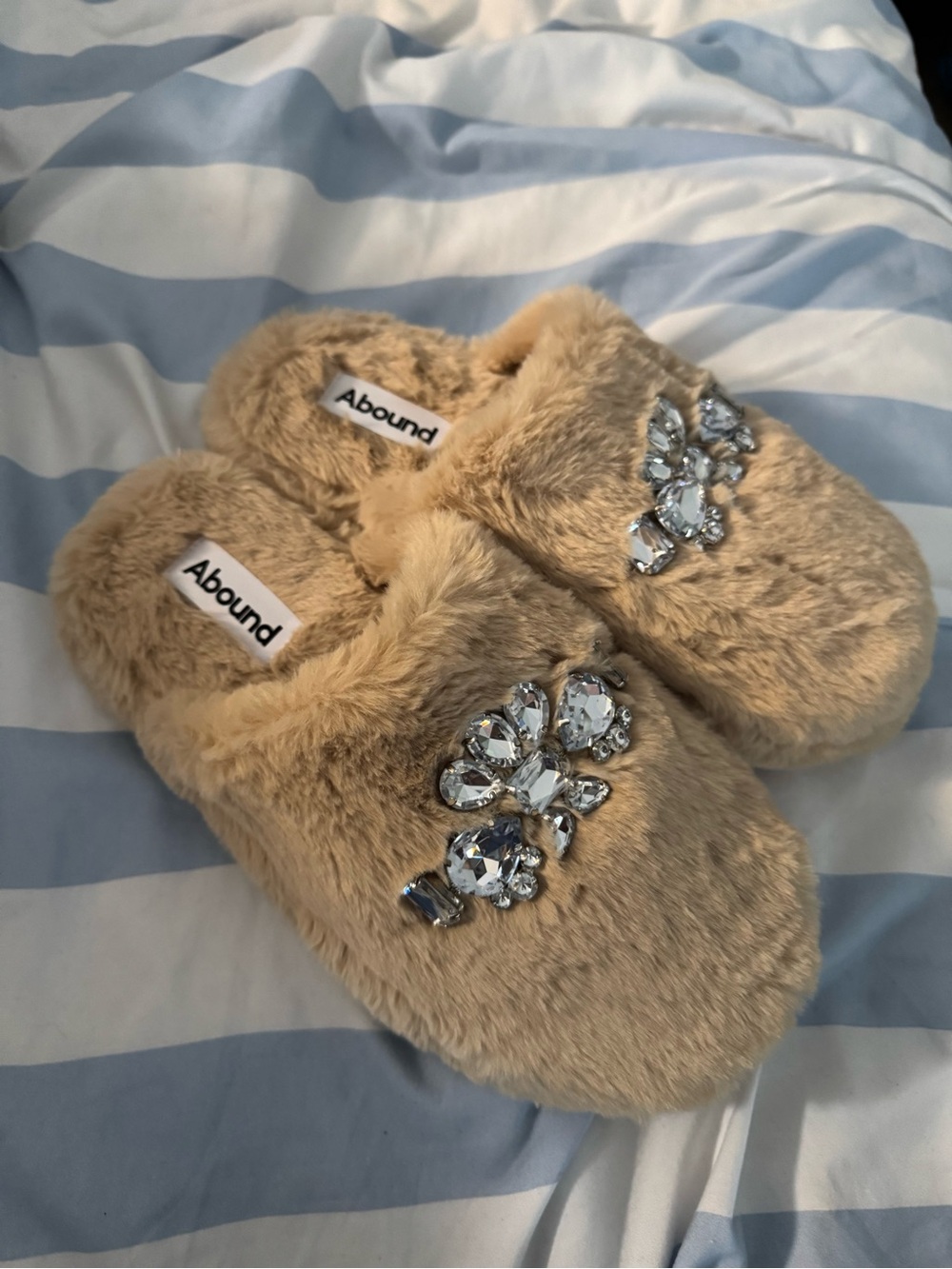 Abound Plush Faux Fur Slippers in Light Beige